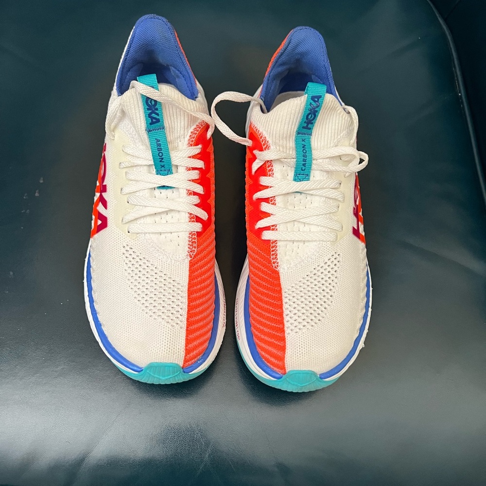 HOKA CARBON X 3